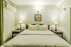 En-Suite 1